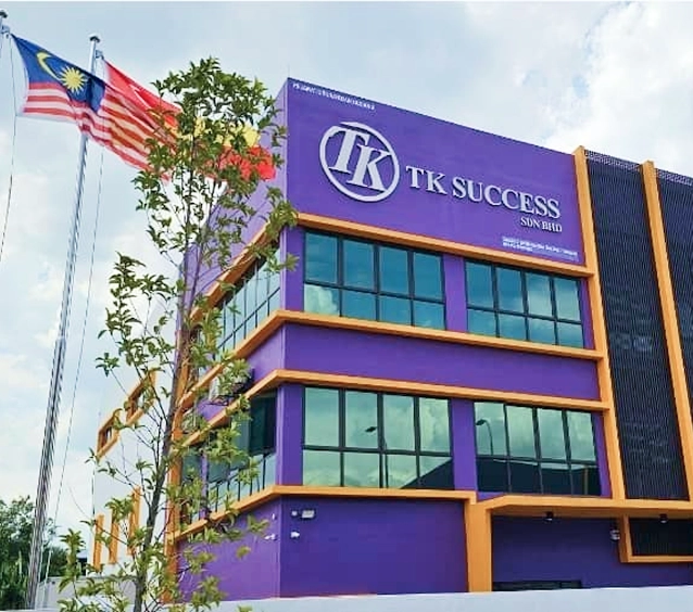 Experts in cleaning equipment and hygiene products.