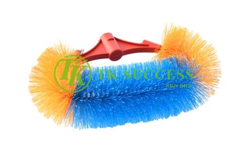 Cobweb broom