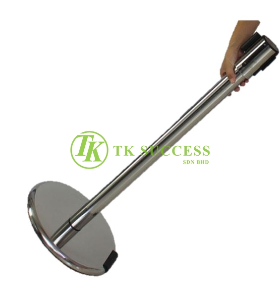 Stainless Steel Retractable Belt Q-Up Stand (Built in Wheel)