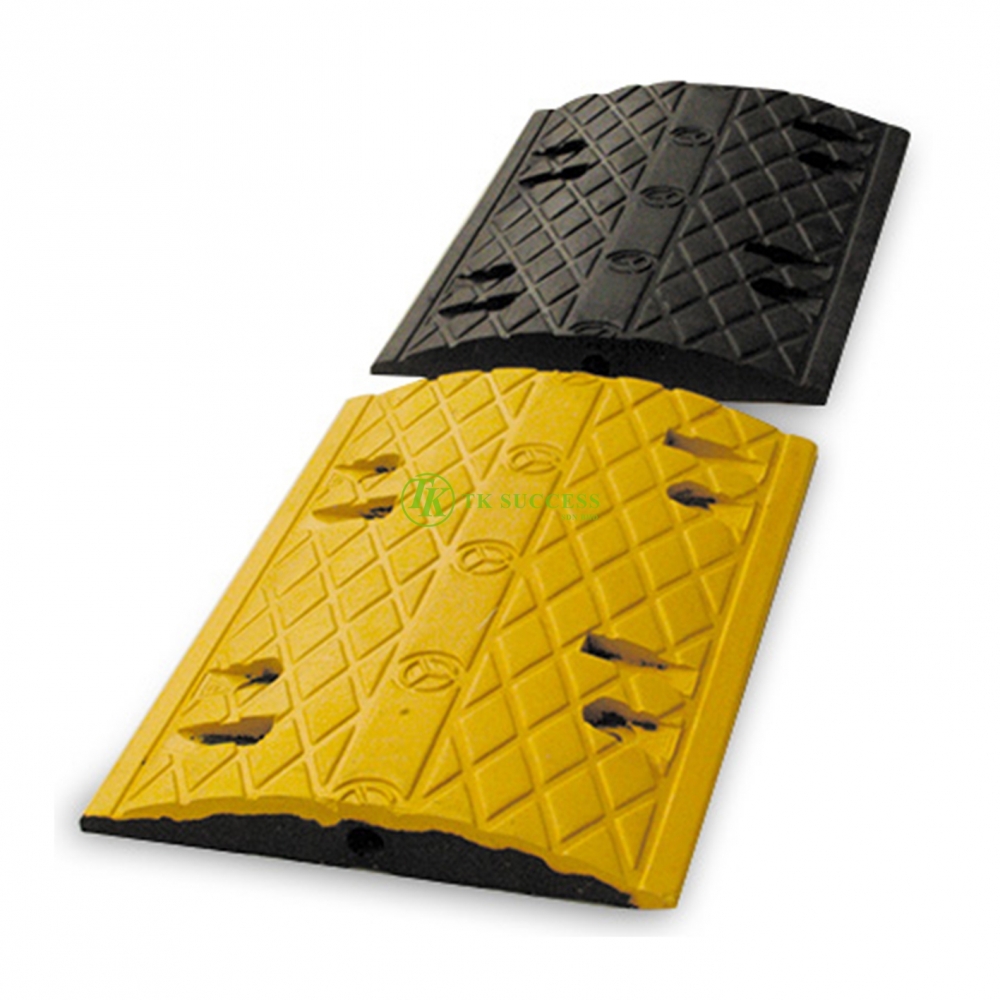 Rubber Speed Road Hump (500mm)